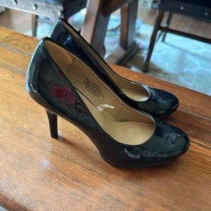Merona black patent leather black heels
